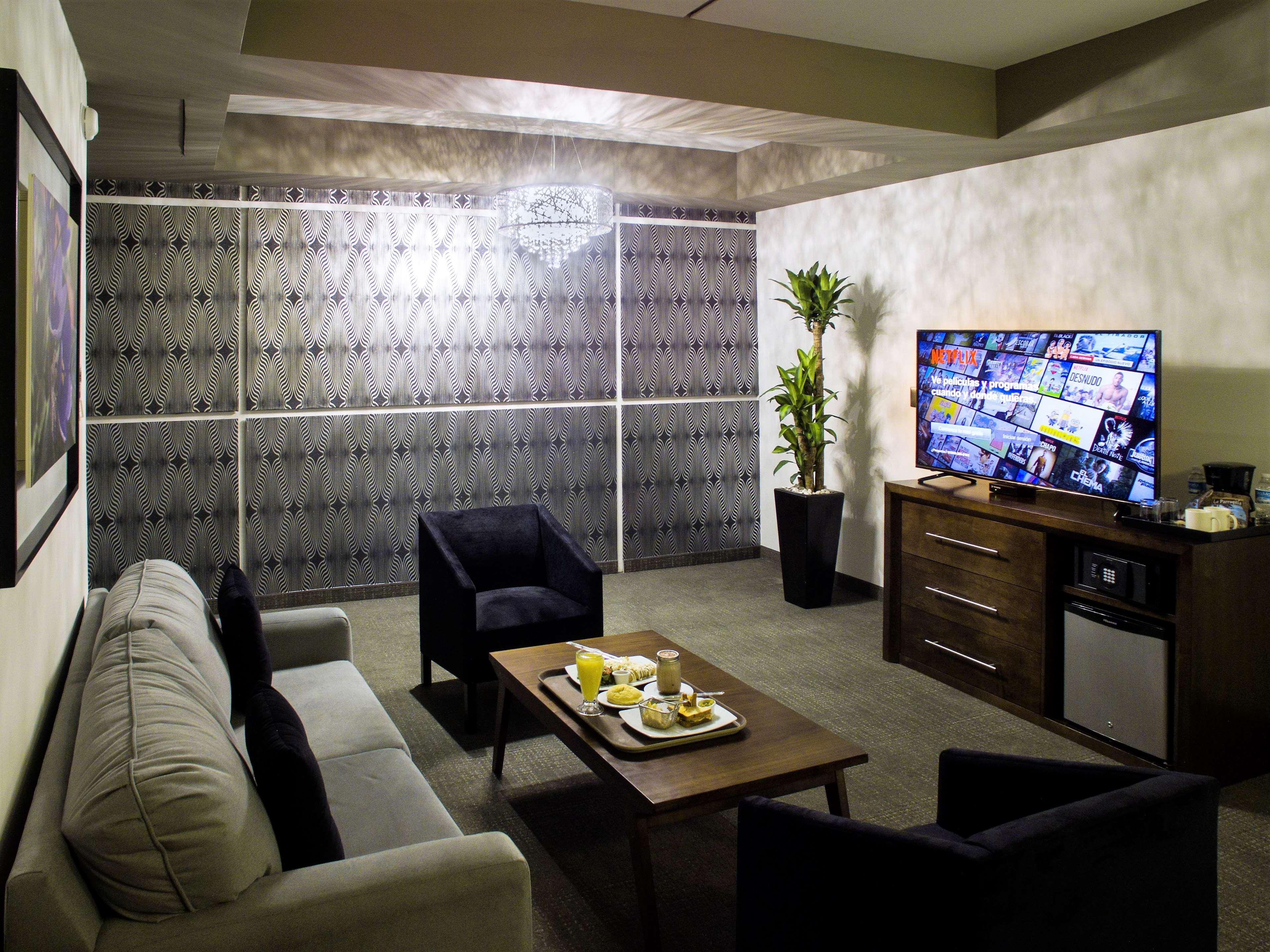 Best Western Plus Santa Cecilia Pachuca Ngoại thất bức ảnh