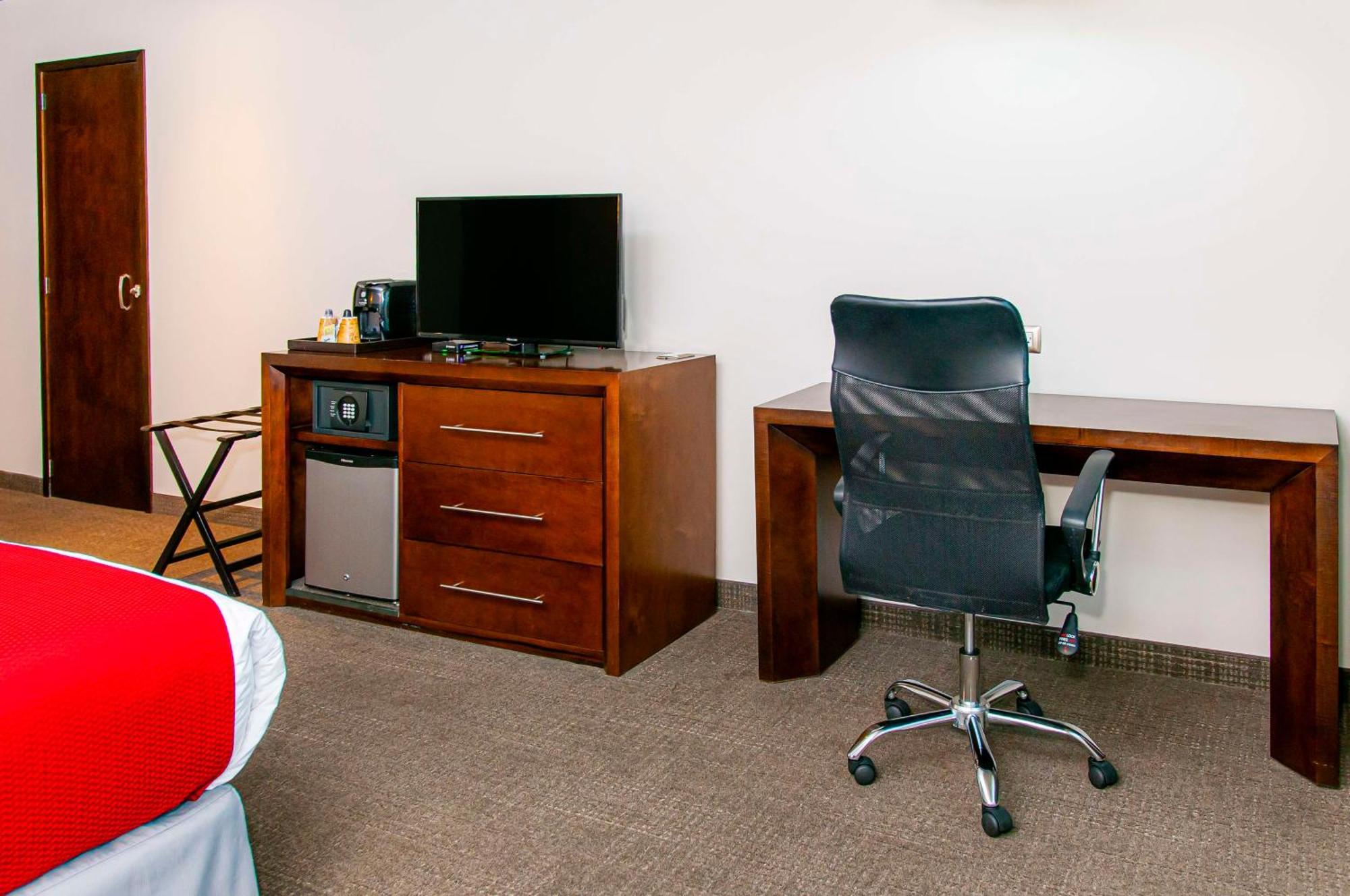Best Western Plus Santa Cecilia Pachuca Hotel Ngoại thất bức ảnh